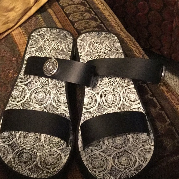 Black Leather Brighton Sandals - Picture 6 of 8